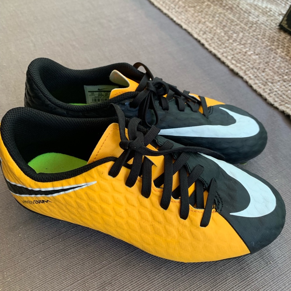 Jr Nike soccer cleats